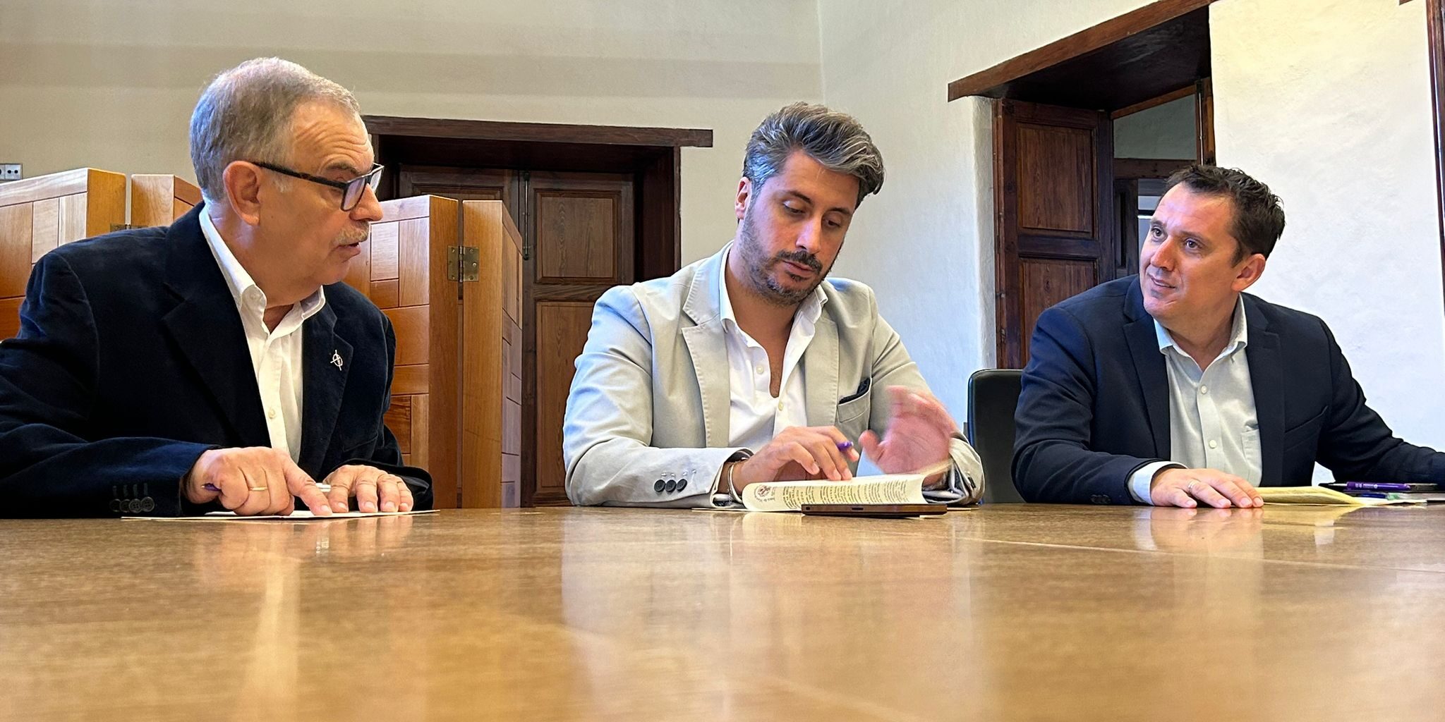 95661779-b5f4-443d-8ae4-d0aef22b25b9