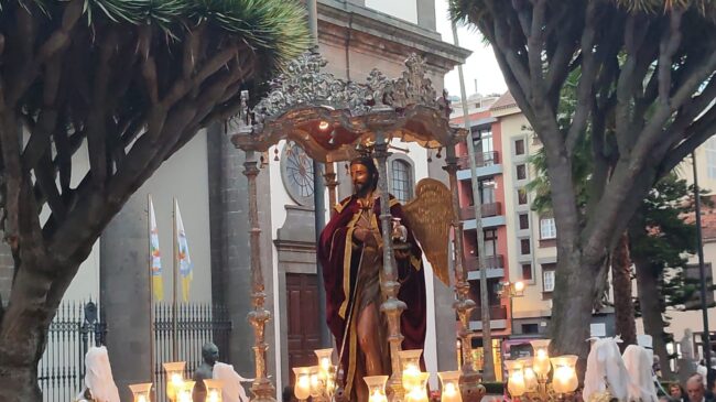 a6ef6d83-d9b9-48b2-9ecc-14e5050dd49d